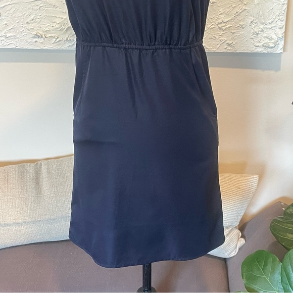 Banana Republic Geometric Cutout Neckline Dress Navy Blue Sz 00P Petite NWT - Picture 4 of 8